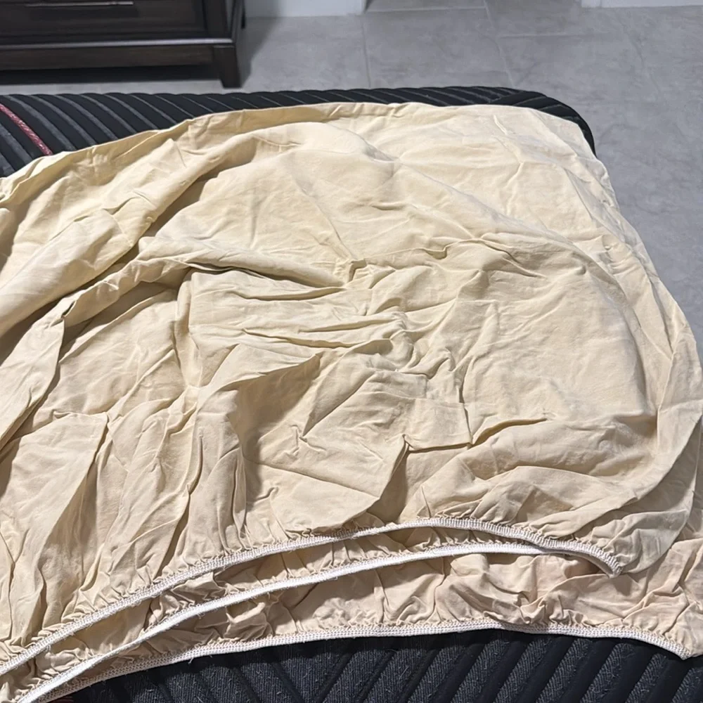 Elegant Cream Bedding Set